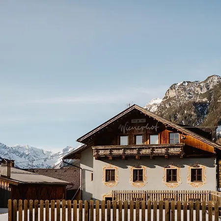 Wienerhof Cospace Bed and breakfast Trins